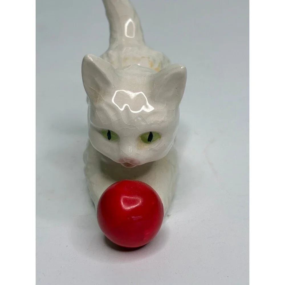 Goebel hummel white